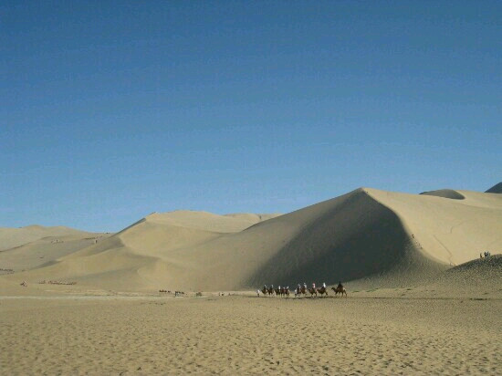 鸣沙山景点图片