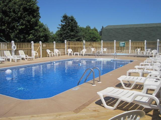 Lakeview Lodge & Cottages