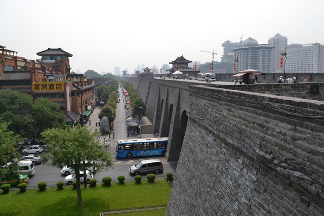 西安城墙-西安市必去景点