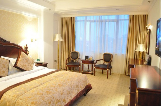 金旺角国际大酒店(南宁东站埌东客运站地铁站店)主图