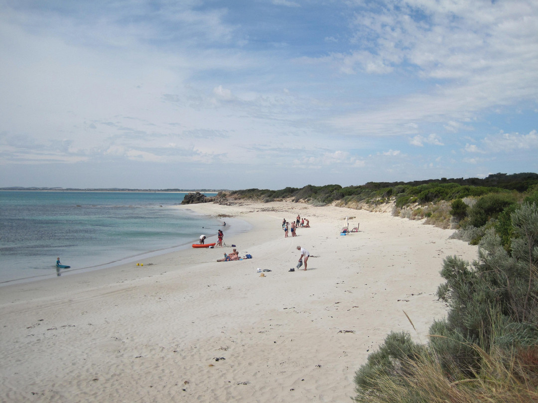 No. 13 On The Beach主图