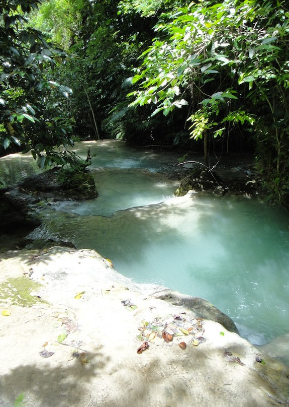 Cascades Waterfalls-Mele Maat必去景点