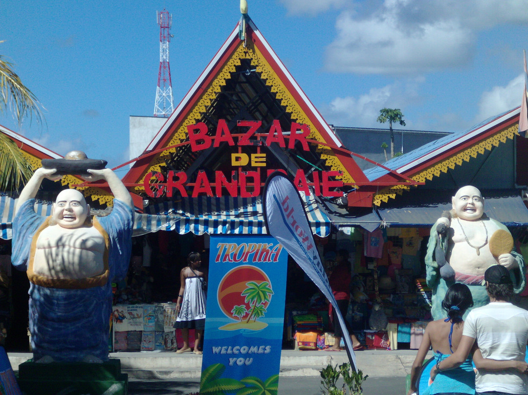 Grand Baie Bazaar-大湾必去景点