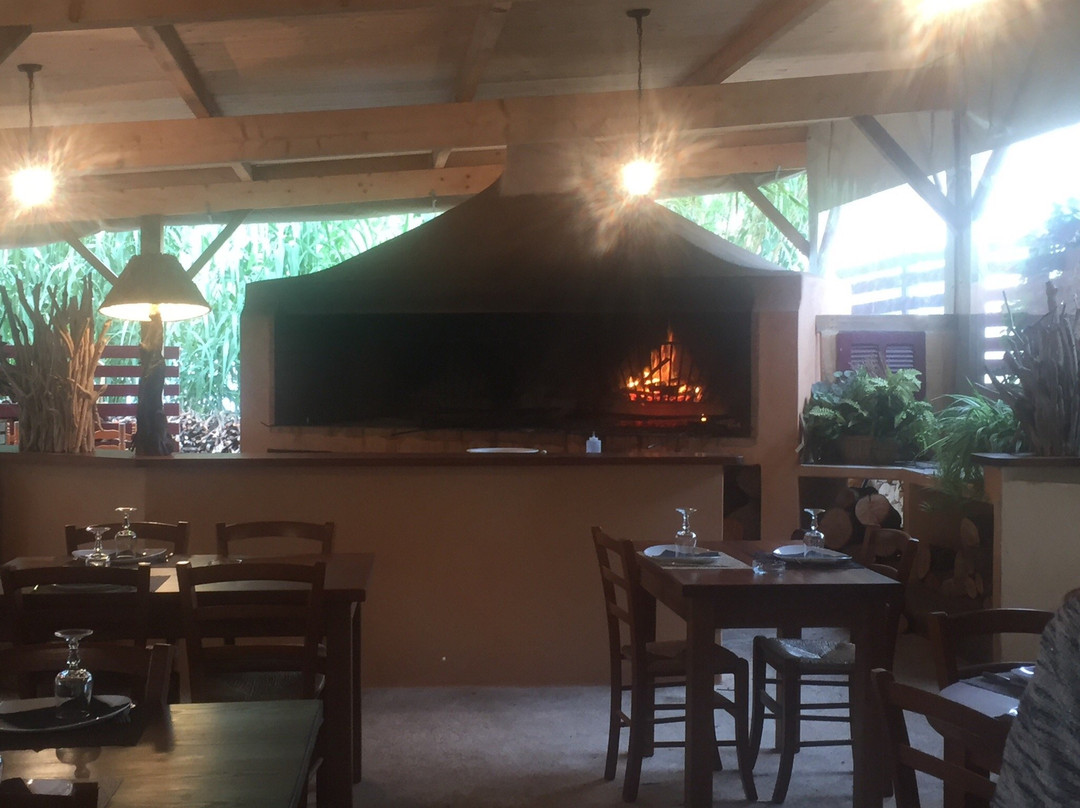 Restaurant Chez Francis Bonifacio