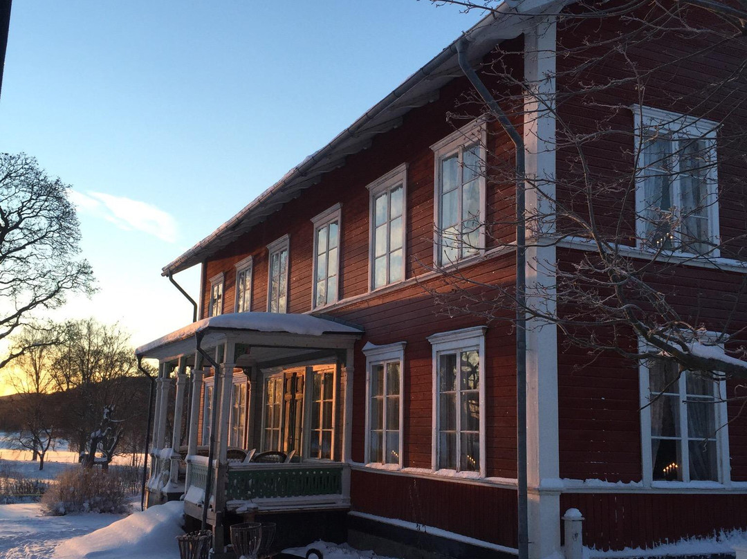 Freluga Gård