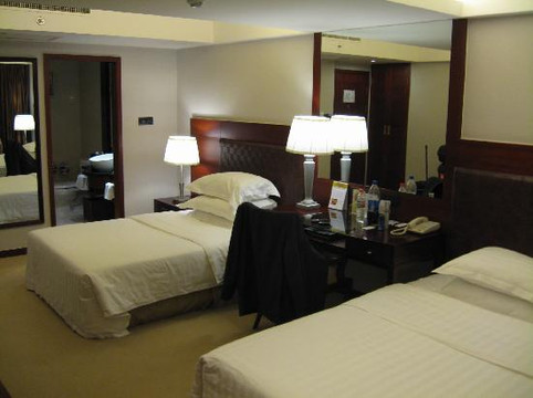 中祥大酒店主图