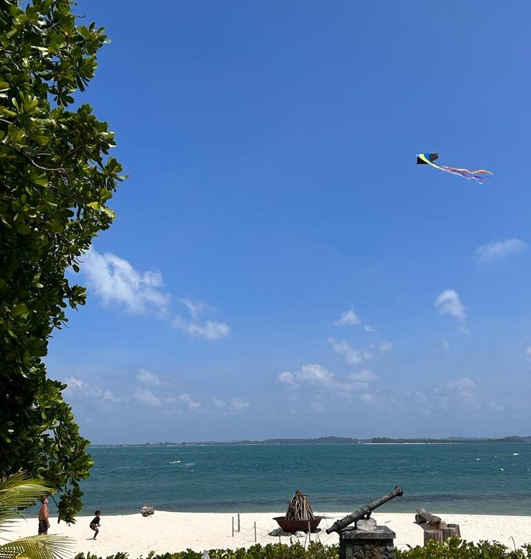 尼柯伊岛度假村主图