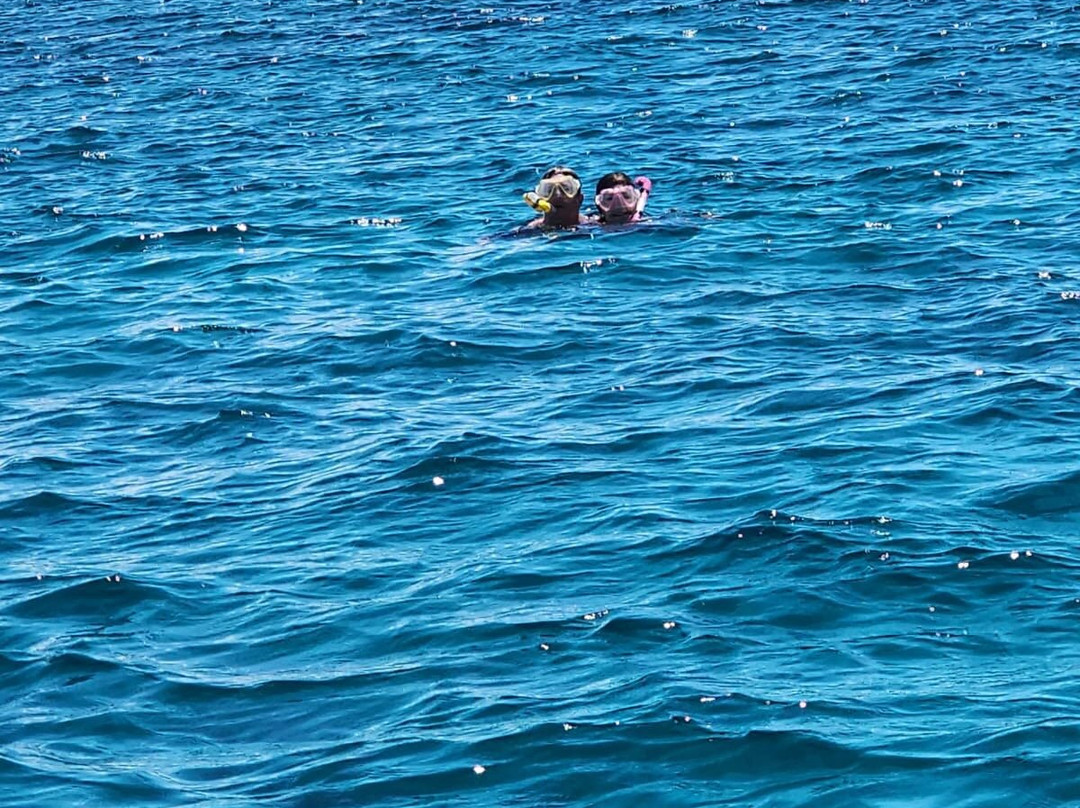 Turkoise wave adventure-格雷斯湾必去景点