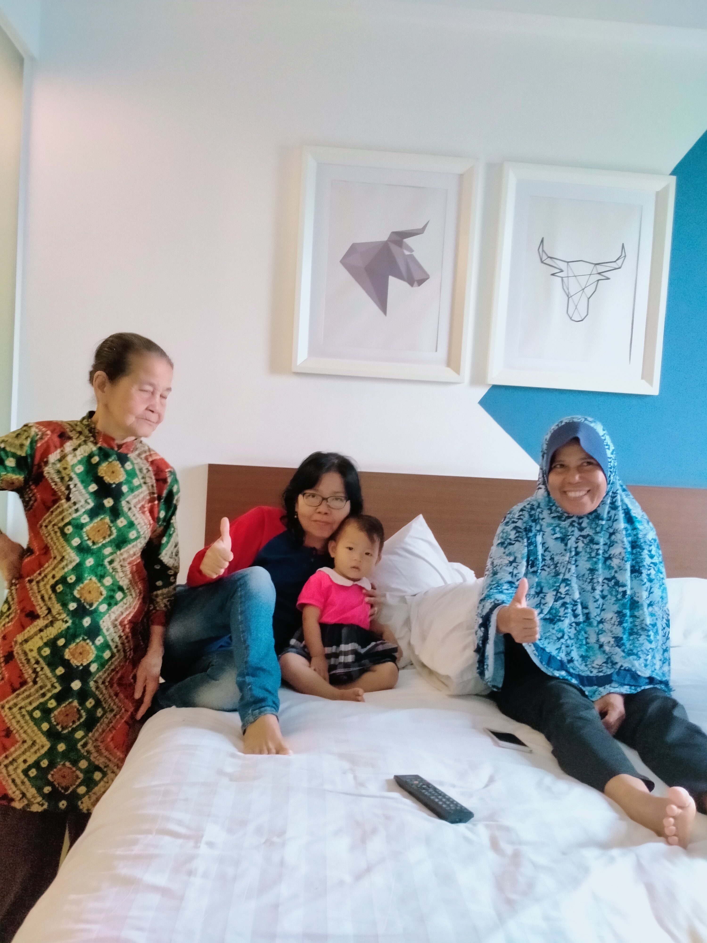 西卡朗节庆宜必思快捷酒店-客卧