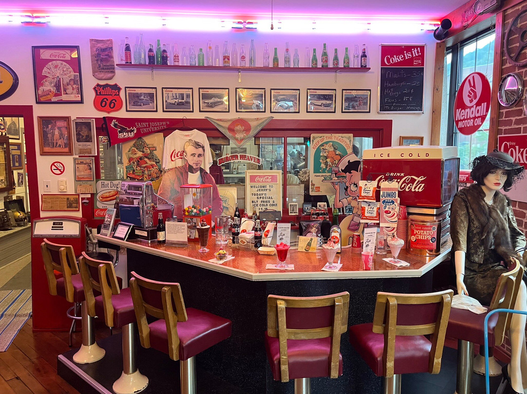 Jerry's Classic Cars and Collectibles Museum景点图片