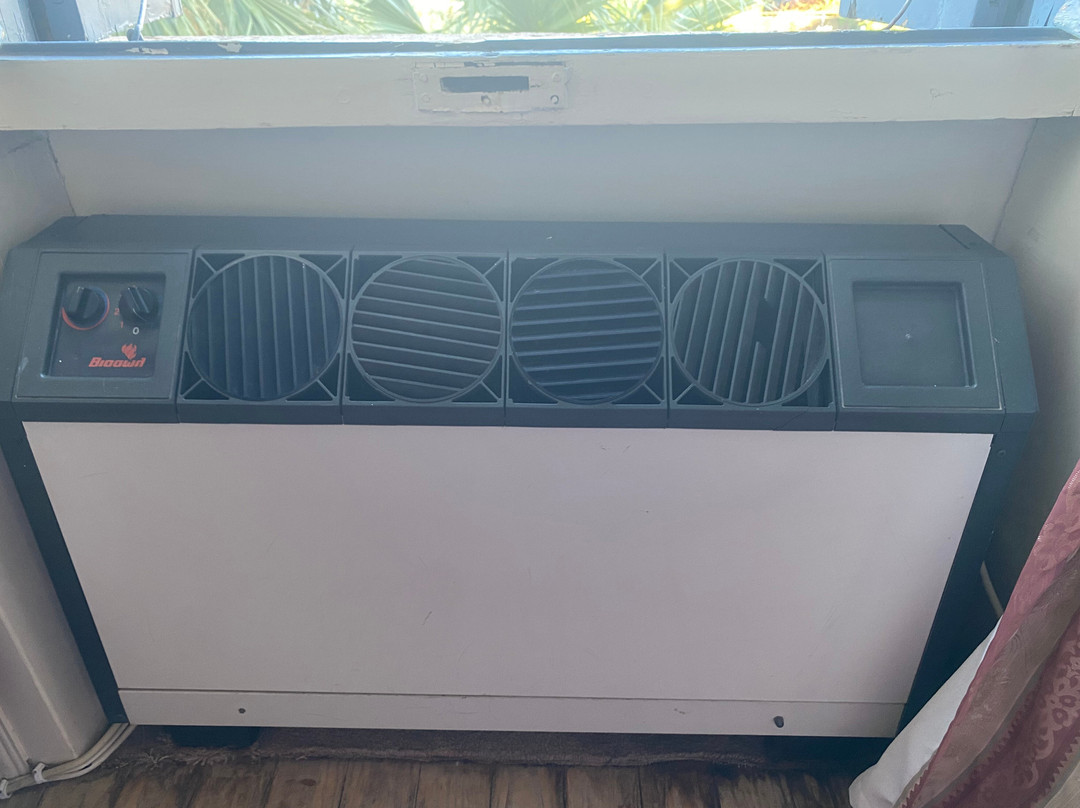 洛瑞特酒店主图