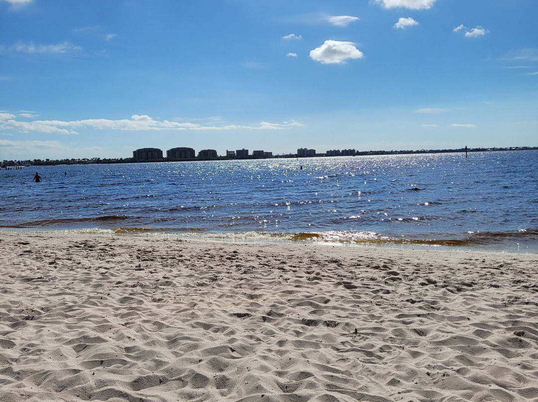 Yacht Club Public Beach-开普科勒尔必去景点