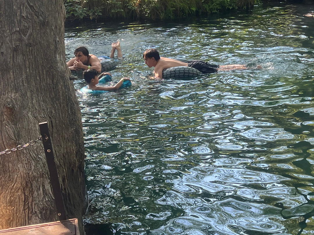 Blue Hole Regional Park-Wimberley必去景点