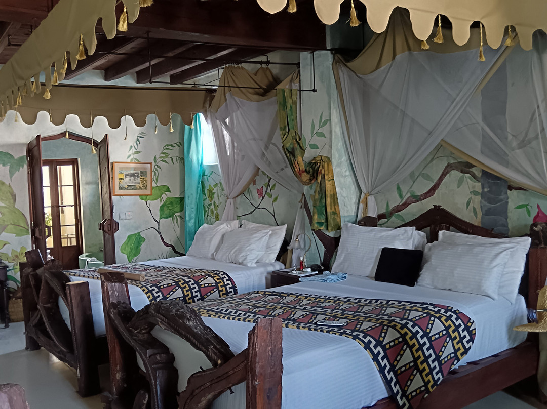 Emerson Spice Hotel主图