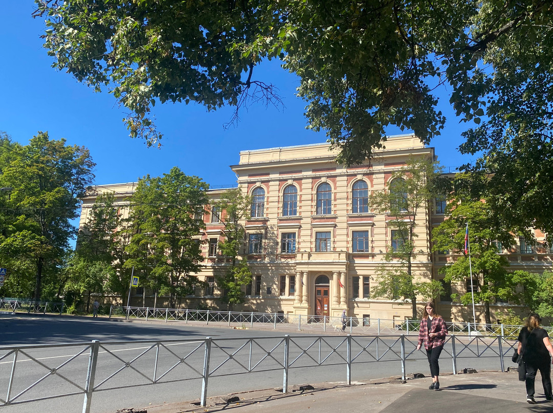 Tsarskoye Selo Real School Building景点图片