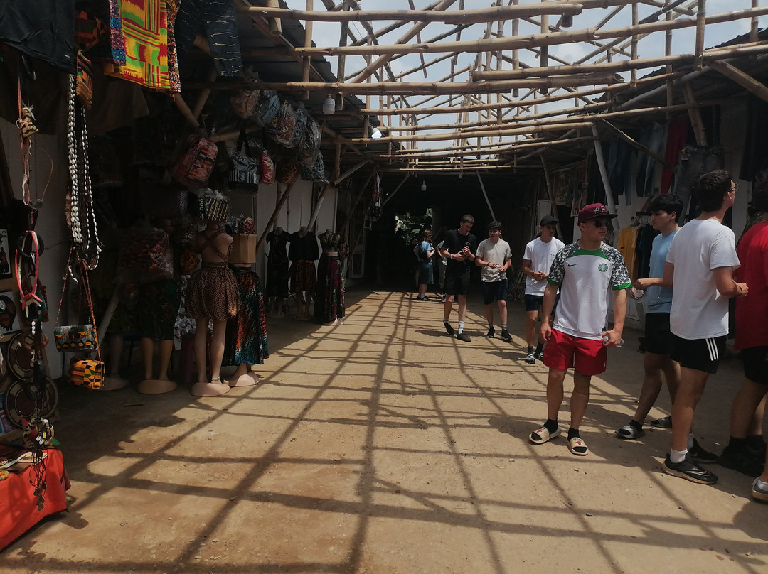 Tetteh Quarshie art market-阿克拉必去景点