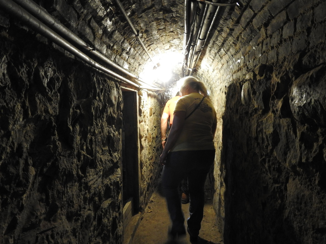 Emmanuel Episcopal Church-Cumberland必去景点