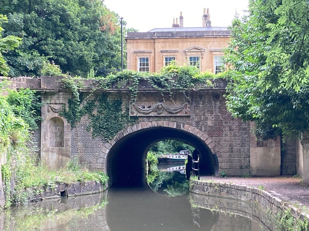 Bathampton Towpath景点图片