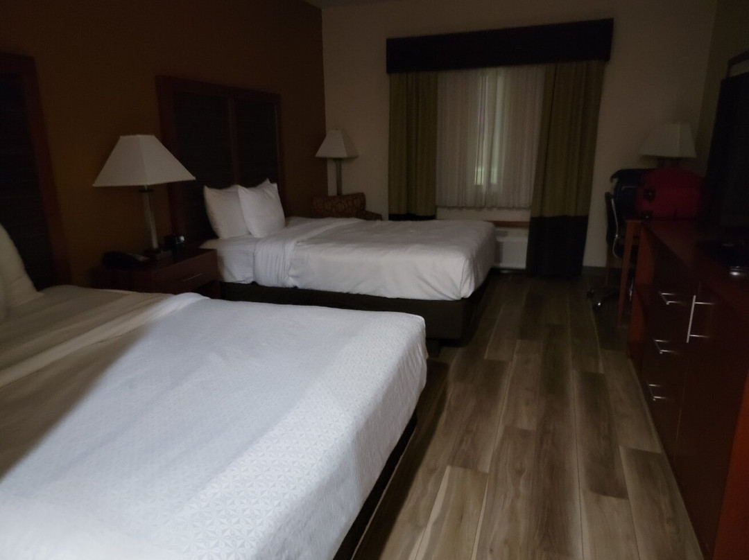 La Quinta Inn & Suites by Wyndham Midwest City - Tinker AFB主图