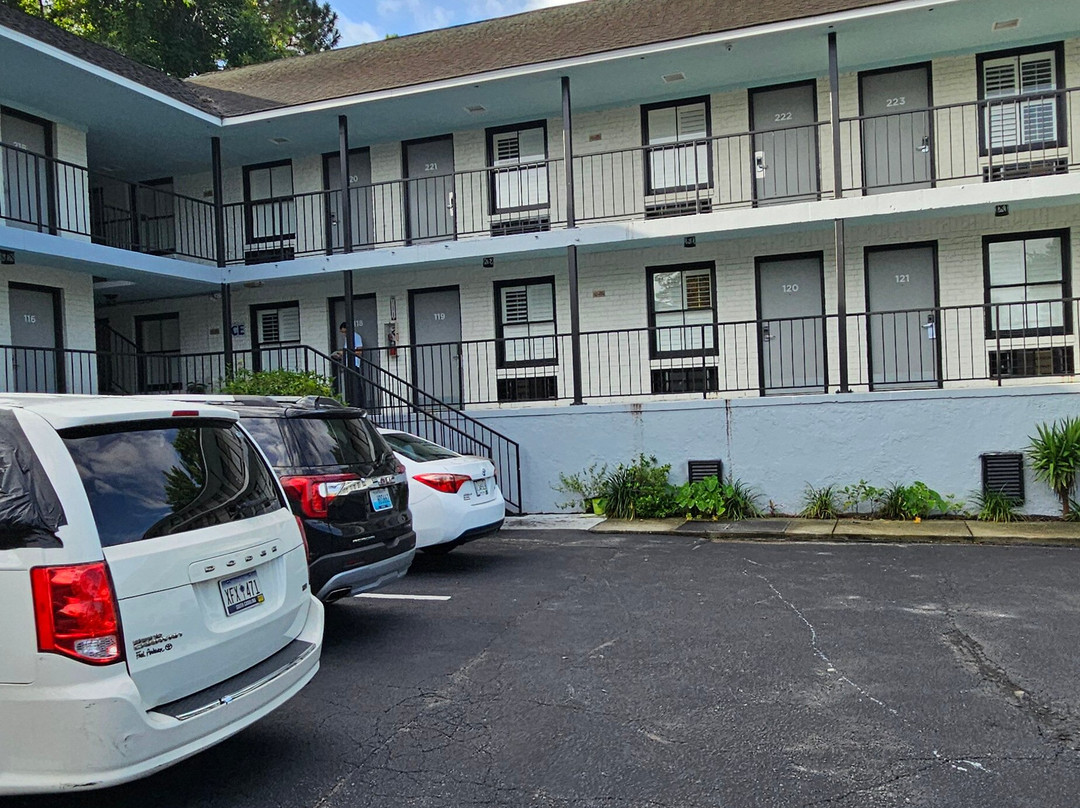 Charleston Creekside Inn主图