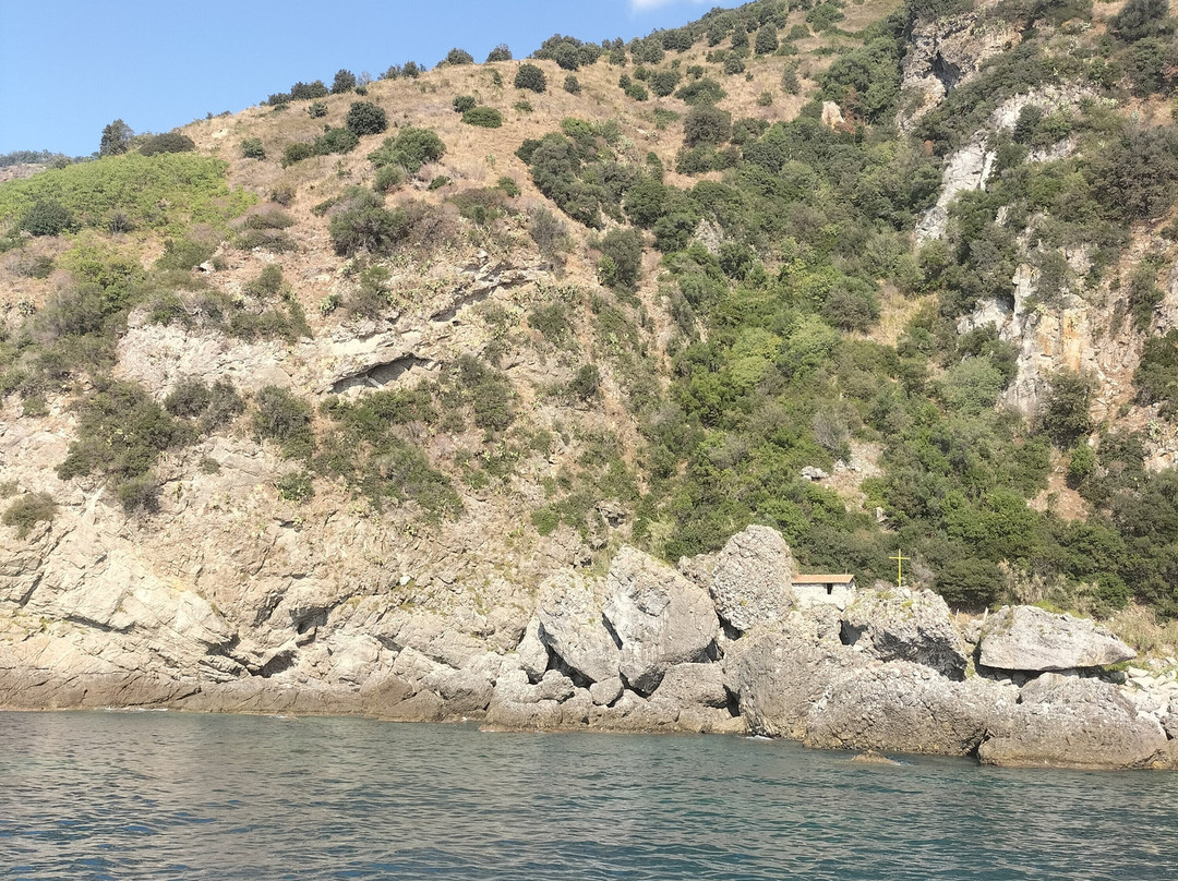 Foti Crociere-希拉必去景点