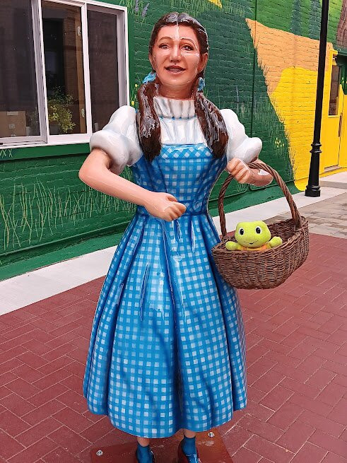 Oz Plaza-Oconomowoc必去景点