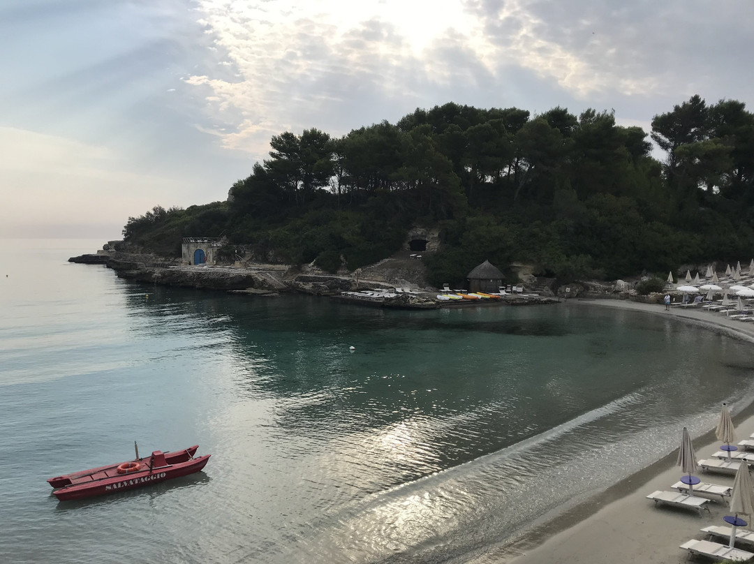 奥特朗托乐查勒海滩度假酒店主图