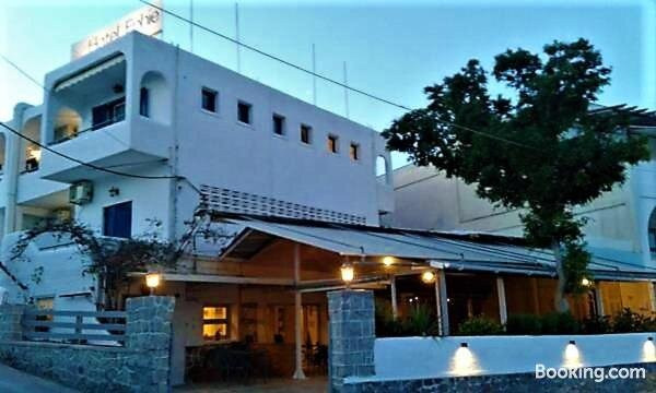 Attica Hotel Ephie主图