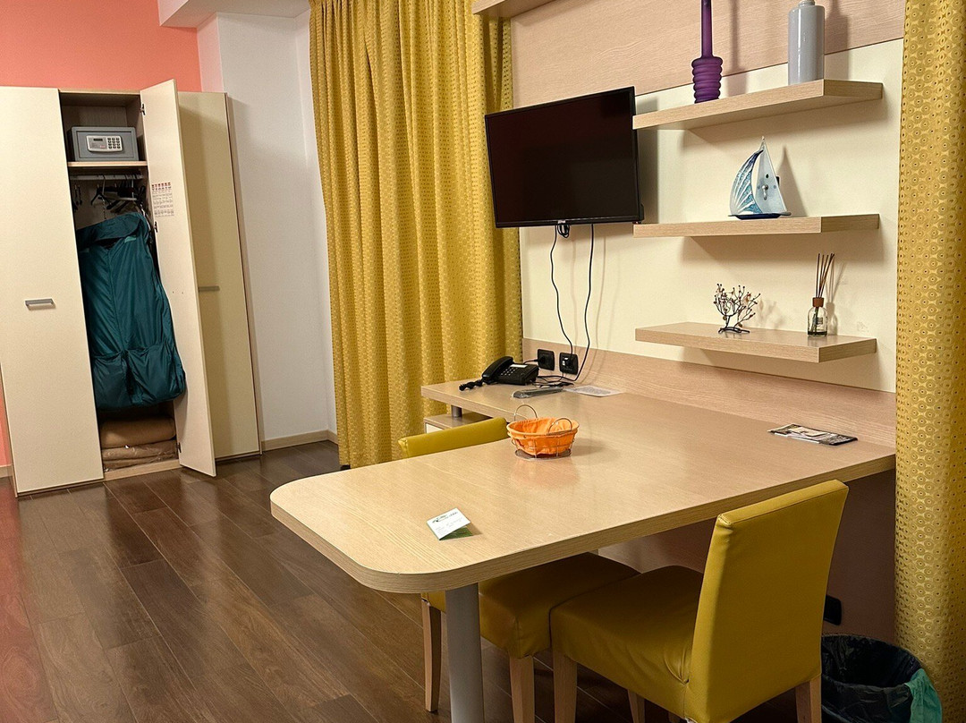 Groane Hotel Residence主图