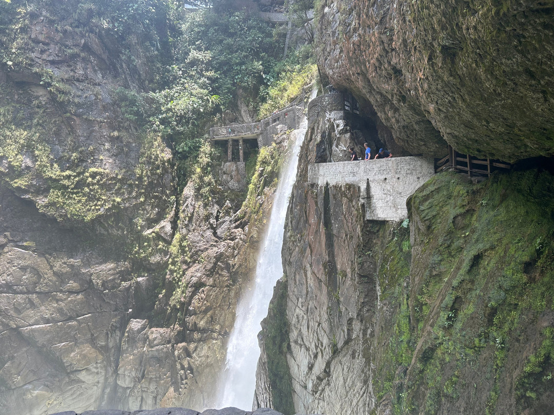 explorsierra_travel-巴尼奥斯必去景点