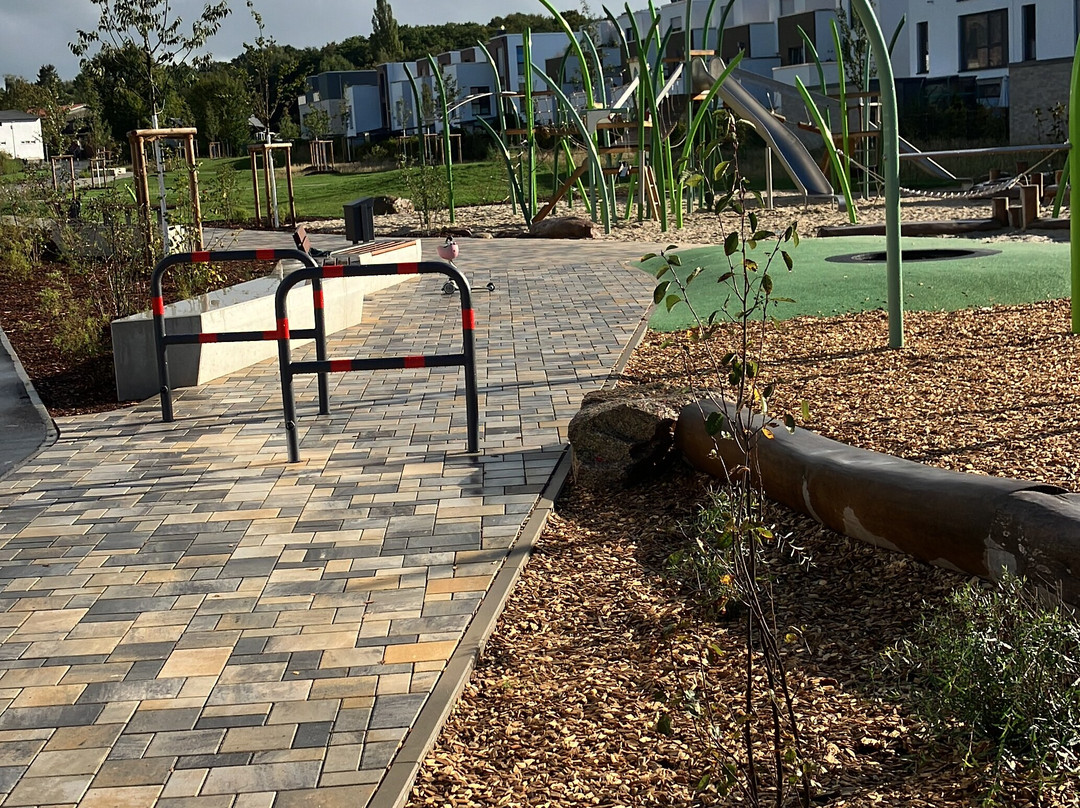 Kinderspielplatz Schwertlilienweg-沃尔夫斯堡必去景点
