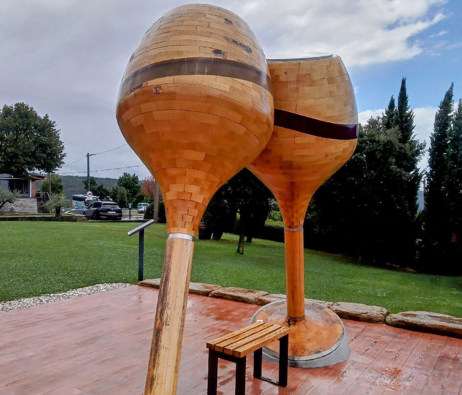 Wine Fountain Marezige景点图片