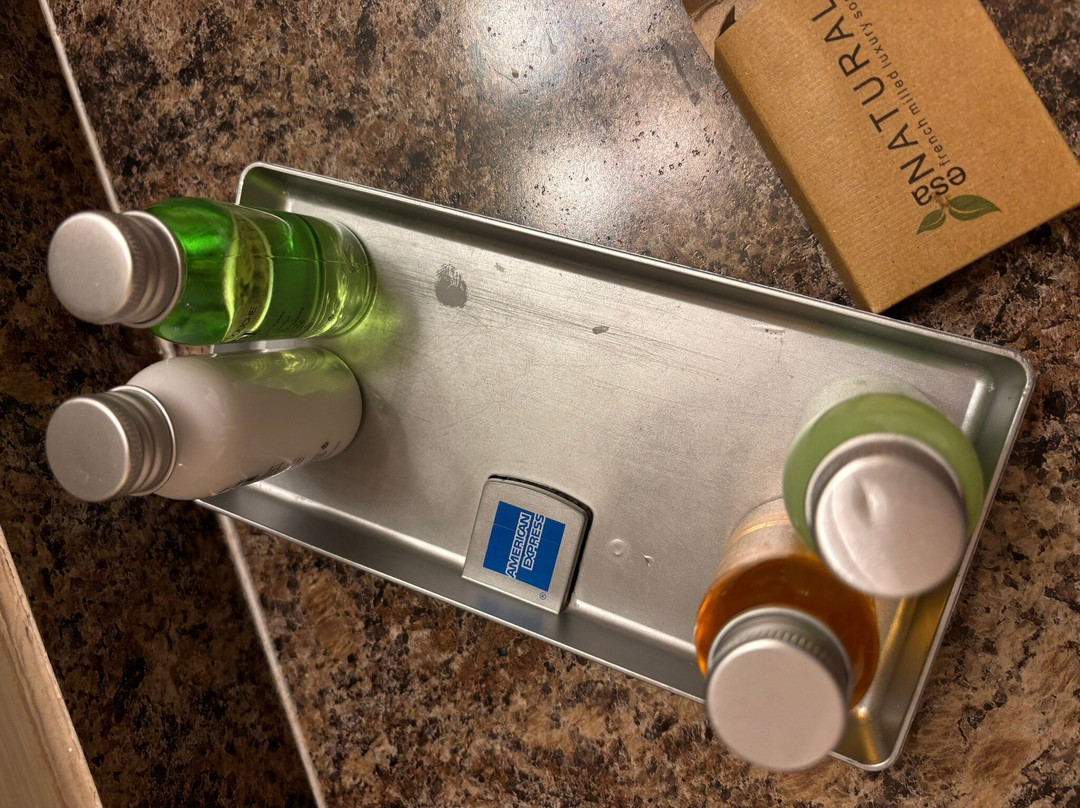 德利福特伍德旅馆主图