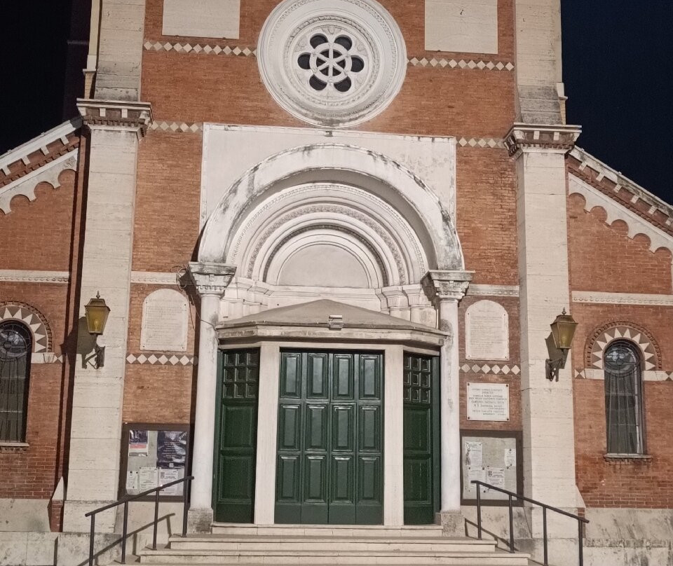 Parrocchia Santa Sinforosa景点图片