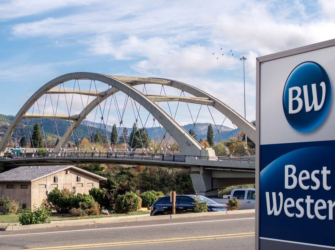 Best Western Inn At The Rogue主图