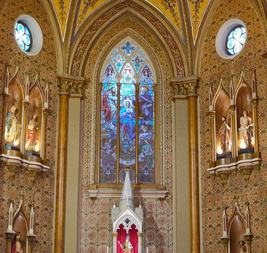 Catedral Basílica Nossa Senhora da Luz dos Pinhais-库里提巴必去景点