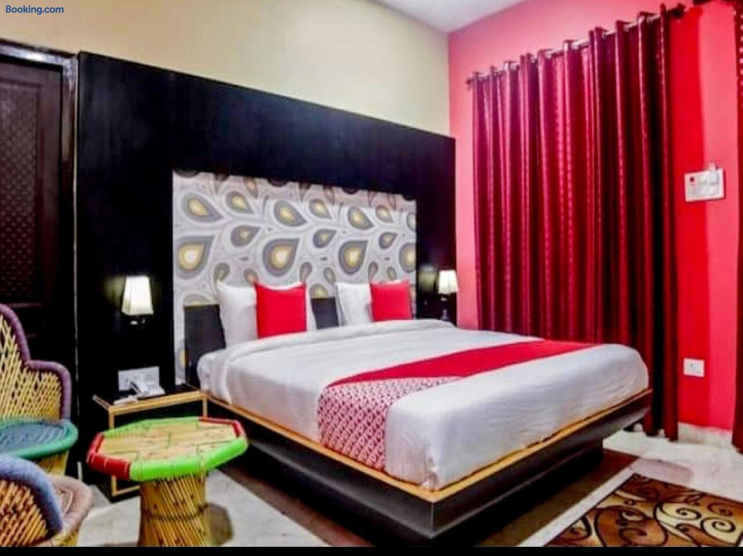 Oyo Hotel Maa Tripura Residency