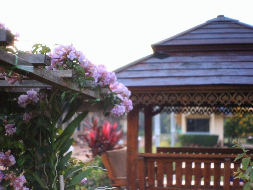 Thungwua Laen Resort