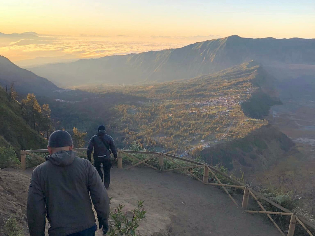 Bromo Ijen Sewu Waterfall景点图片