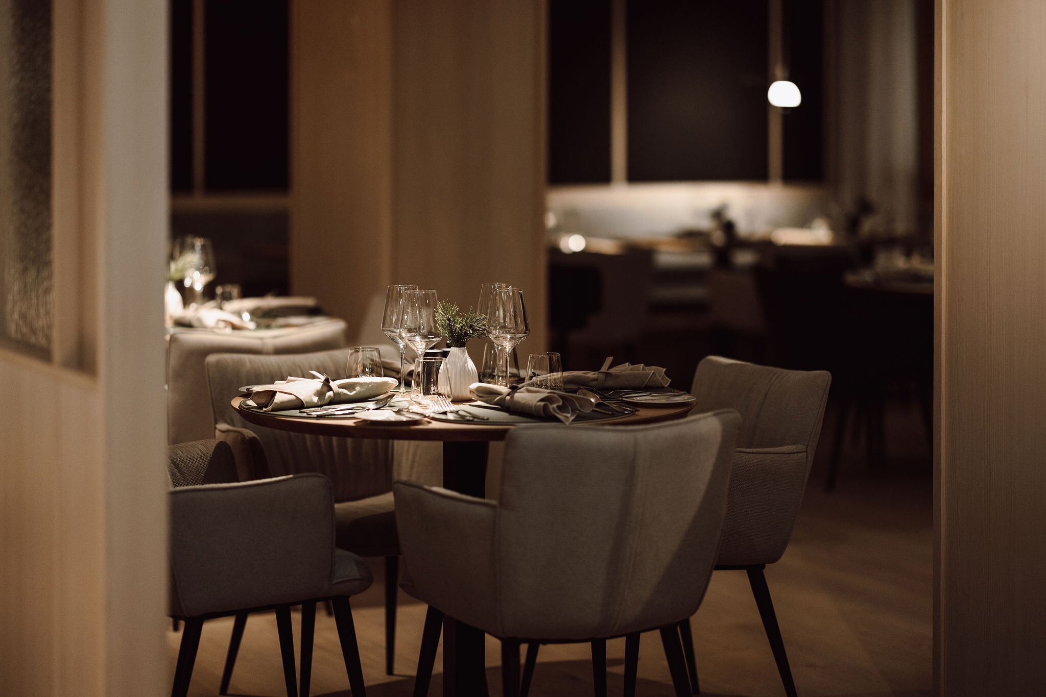 Dips&Drops - HOTEL · SPORTS · SPA · RESTAURANTS-餐饮
