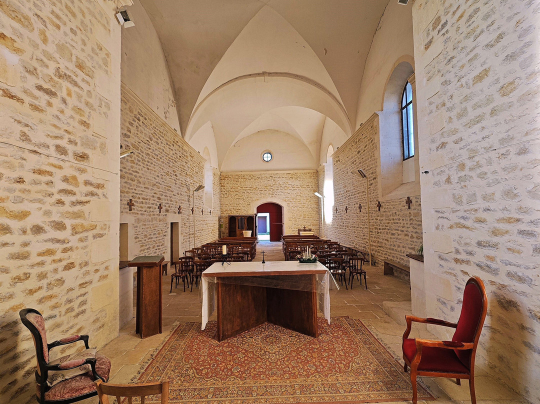Église Saint-Mathurin de La Benâte景点图片