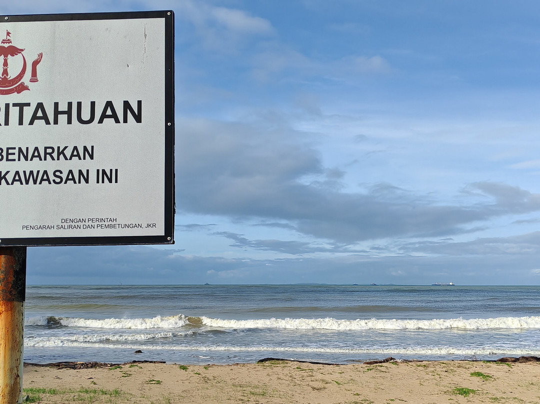 Tanjung Batu Beach景点图片