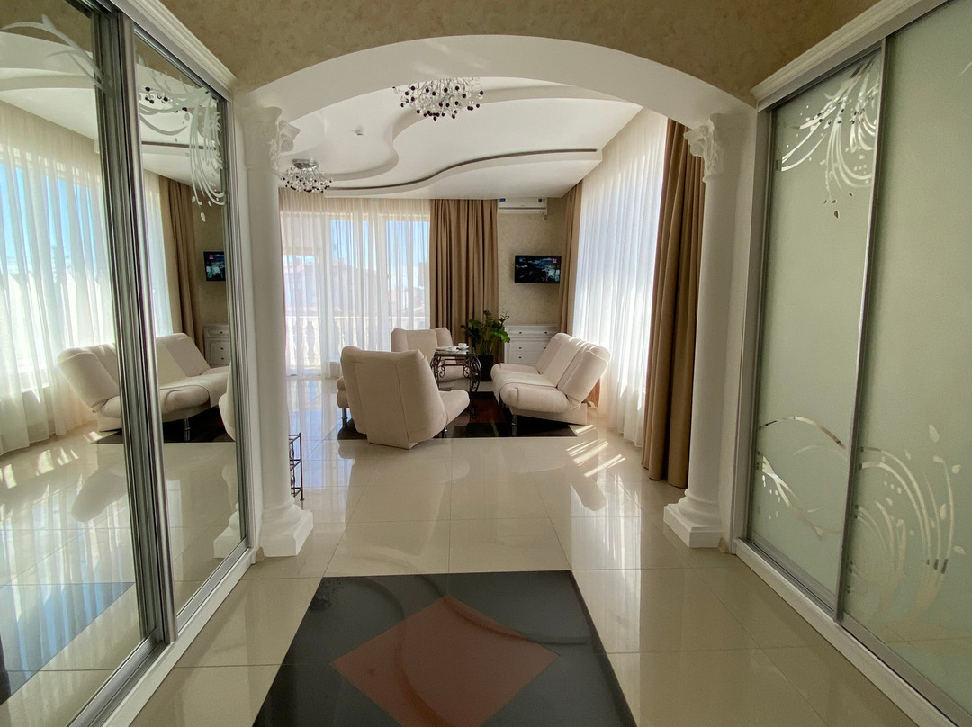 Arkadiya Guest House主图