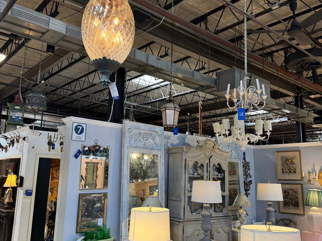 The Antique And Artisan Gallery-斯坦福必去景点