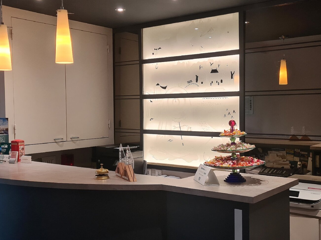 Logis Hôtel Le Miramont主图
