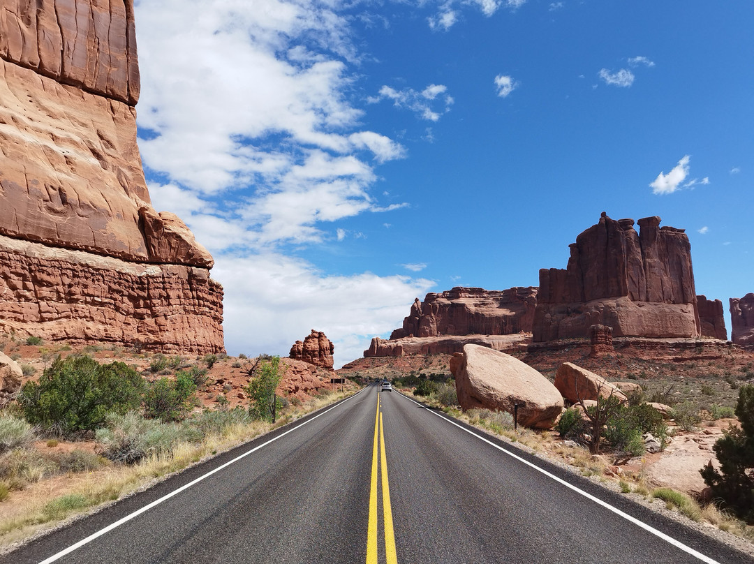 Courthouse Towers-拱门国家公园必去景点