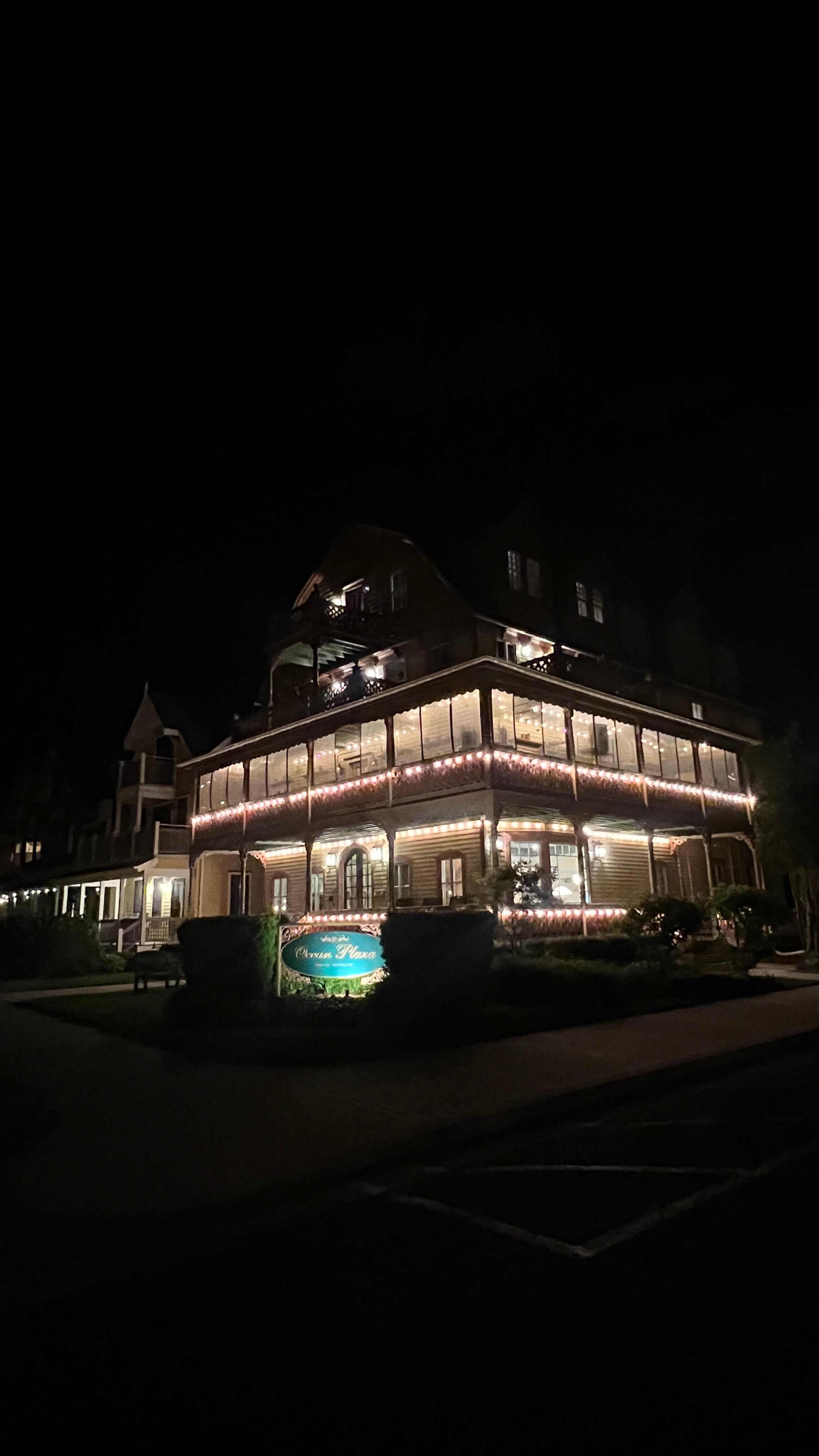 The Ocean Plaza Hotel-官方