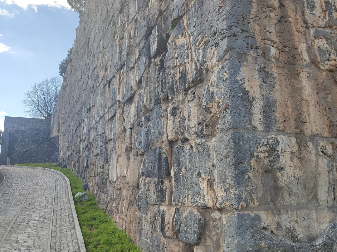 Acropoli di Alatri-Alatri必去景点