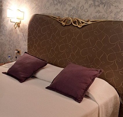 欧罗巴酒店主图