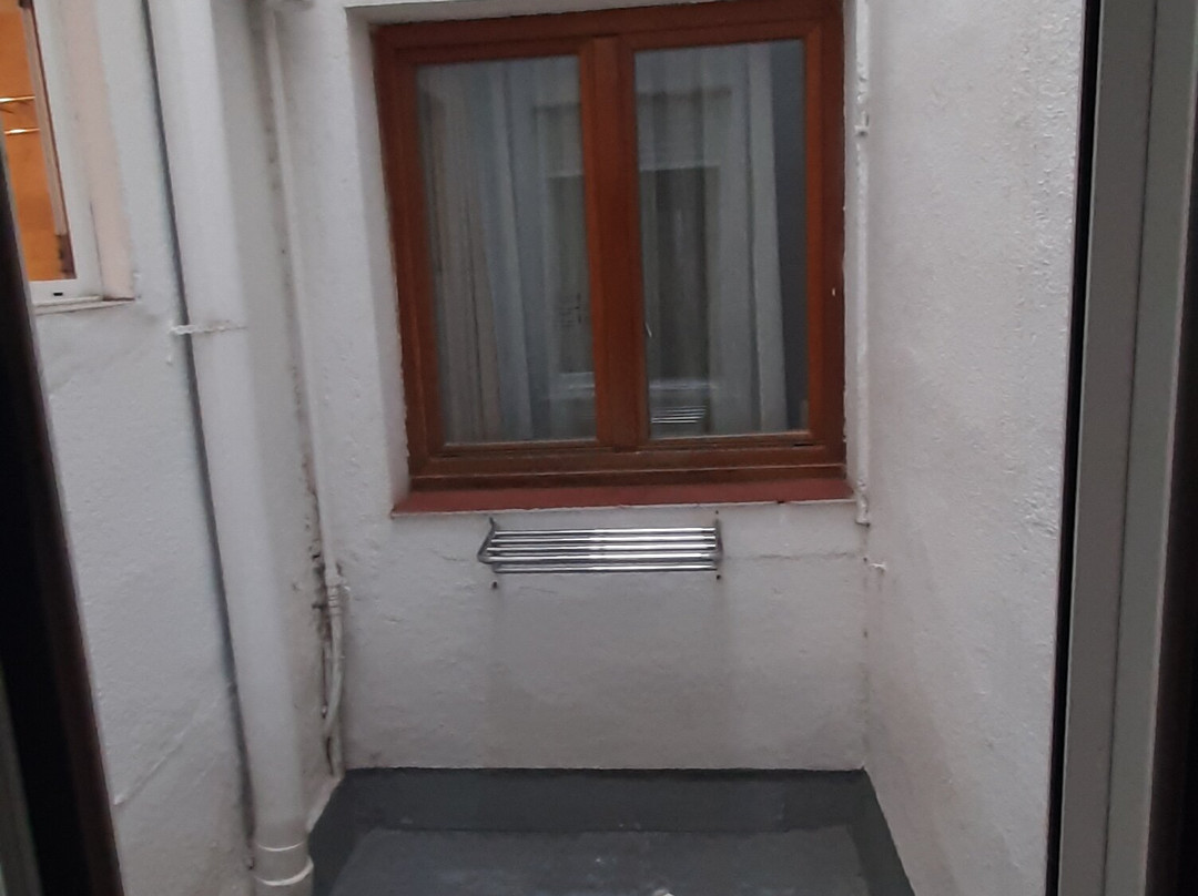 雅弗郎其酒店主图